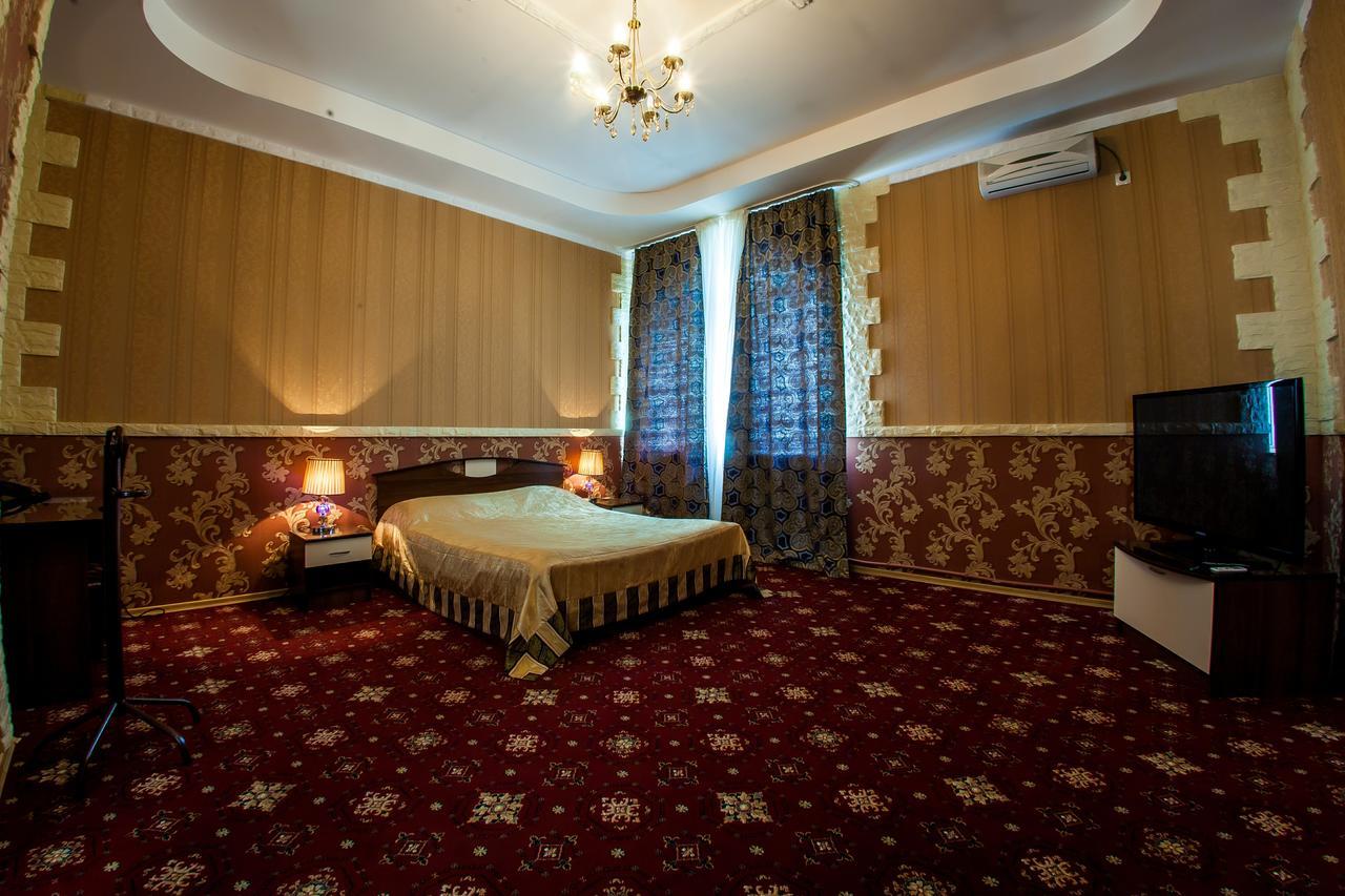 Hotel Edem Karagandy Exteriör bild