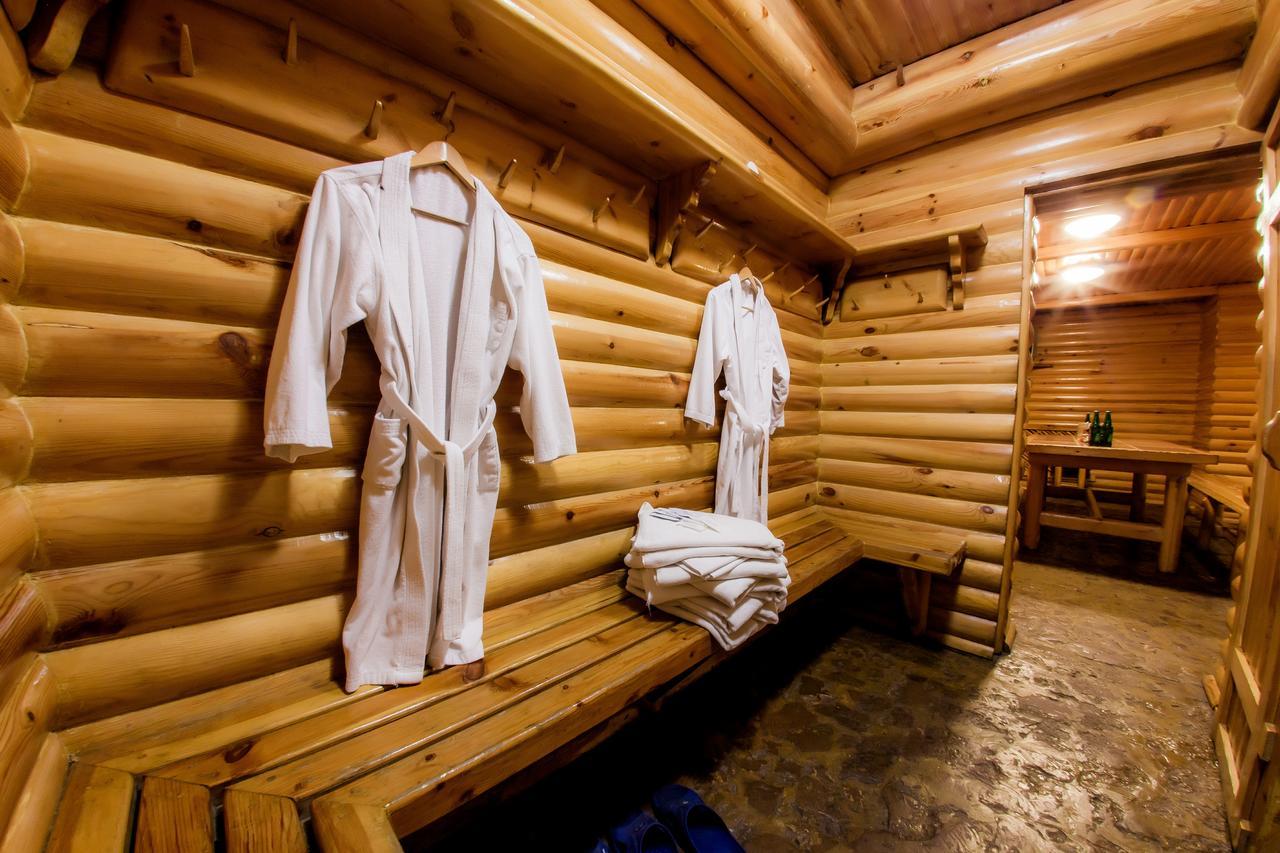 Hotel Edem Karagandy Exteriör bild